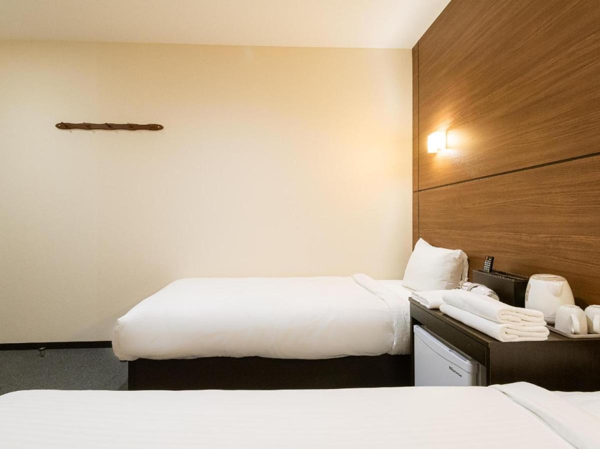 Oyo Hotel Plaza In Namba Minami Osaka Exterior photo